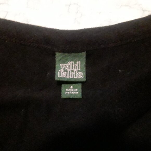 Women's Wild Fable size small black crop top - Picture 3 of 3